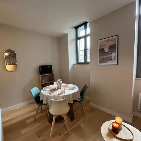 Ninon Et Ses Sommets Apartment